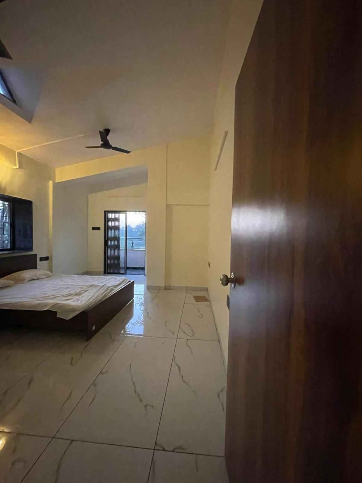 Mannat Villa With Swimming Pool And Garden Lonavala Luaran gambar