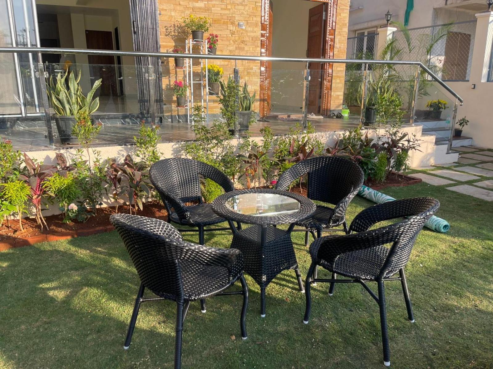 Mannat Villa With Swimming Pool And Garden Lonavala Luaran gambar